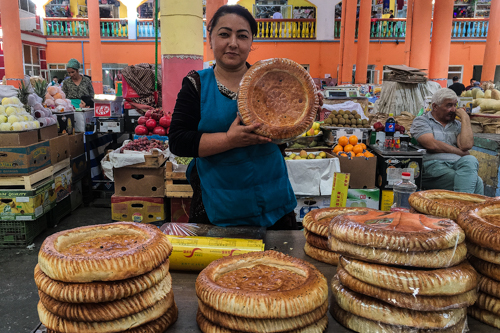 Naan shop, Payshanba Bazaar, Khujand