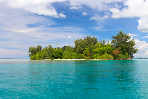 Lissenung Island in Papua New Guinea