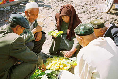 Fig vendor at bazaar in Uyghur, China