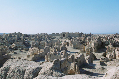 新疆ウイグル自治区：古代都市跡